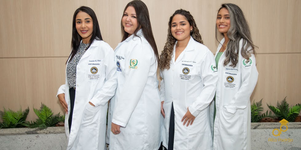 Formatura de Enfermagem: Cerimônias Simbólicas que Encantam

